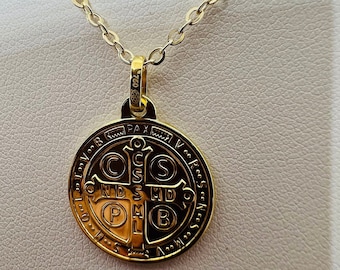 Pendant and chain Solid 18k yellow gold 750% Saint Benoit