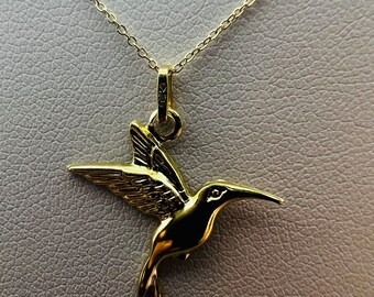 Pendentif Colibri et chaîne Or jaune massif 18k  750%