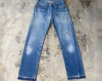 Rare 1970s Levi’s 501 Redline Selvedge Jeans Release Hem Distressed Unraveled Hem Single Stitch Button 6 Made in USA Vintage Denim Waist 28"