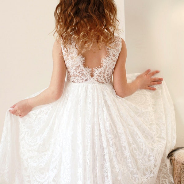 Robe de fille de fleur de Boho Boho, robe de fille de tulle de dentelle blanche, robe de fille de fleur de dentelle, robe de fille de fleur rustique, robe de communion, robe Bella