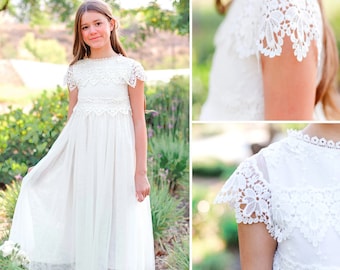 Robe de fille de fleur en dentelle ivoire, fille de fleur Boho Boho, robe de filles en tulle en dentelle, robe de fille de fleur en dentelle, robe de baptême de communion en ivoire blanc