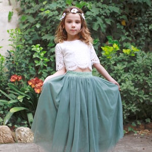 Sage Boho Boho Lace Flower Girl Top Tulle jupe, Flower girl Lace Top, Tulle jupe Lace Top Flower girl , Sage Green Flower Girl Jupe image 5