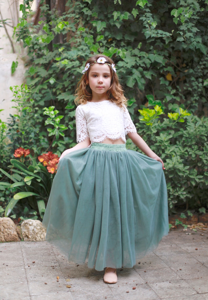 Sage Boho Boho Lace Flower Girl Top Tulle jupe, Flower girl Lace Top, Tulle jupe Lace Top Flower girl , Sage Green Flower Girl Jupe image 5