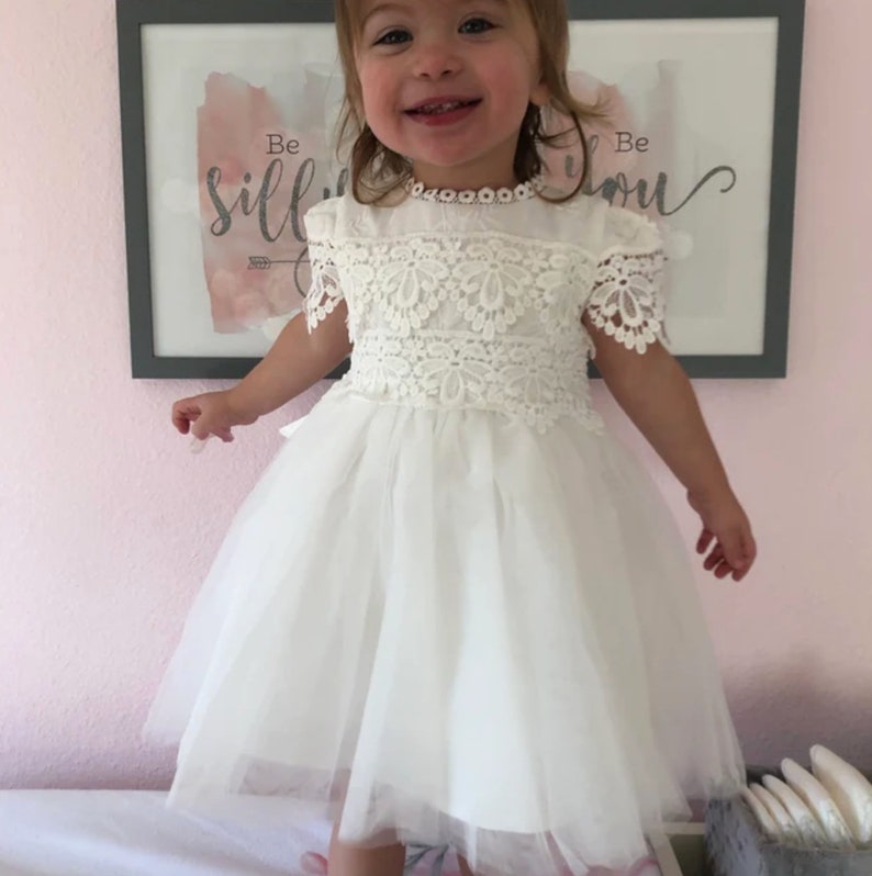 Vestido de bautismo para niña, Vestido de encaje para niños pequeños, Vestido de bautismo de encaje, Vestido de bautizo para niña, Vestido de primera comunión imagen 10