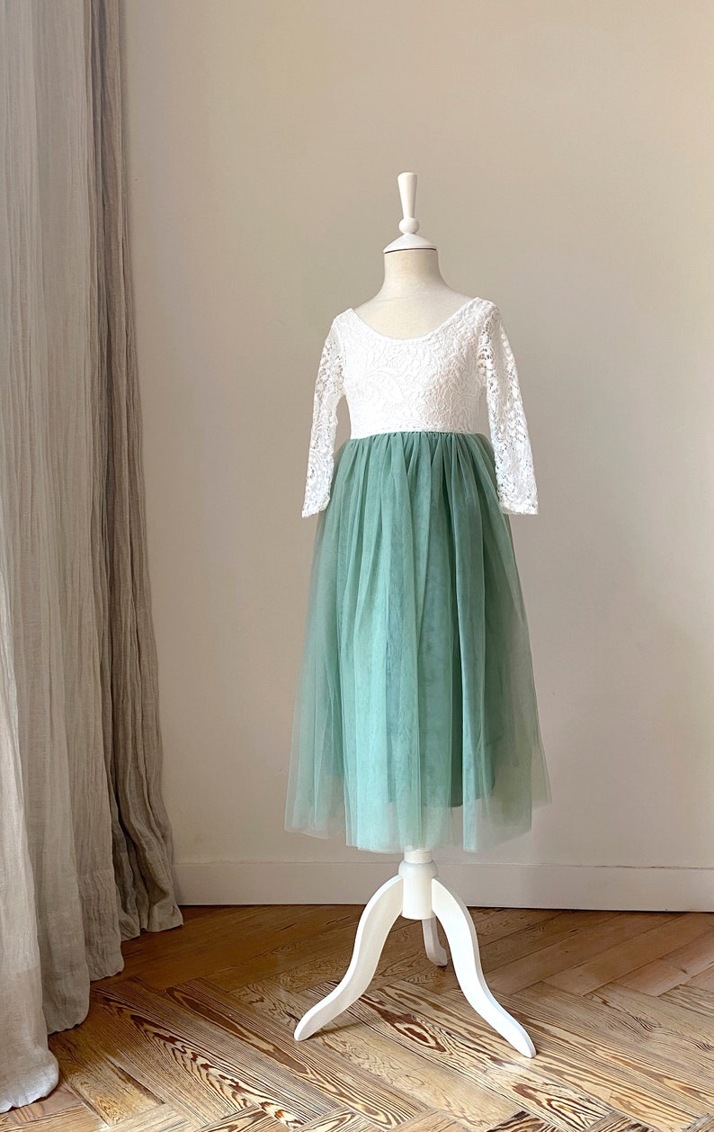 Robe de demoiselle d'honneur vert sauge bohème, robe de demoiselle d'honneur en tulle de dentelle blanche, robe de demoiselle d'honneur en dentelle, robe de demoiselle d'honneur rustique, robe de communion image 10