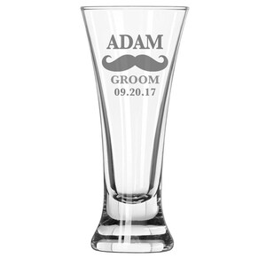 Set of 1 Etched Pilsner Glass, Wedding, Best man, grooms gift, groomsman, etched glassware, weddings, Pilsner glass, Beer Mug image 1