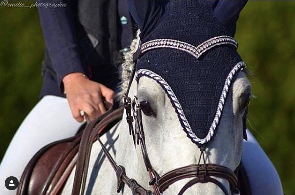 Bonnet Cordelette Bicolore et Strass
