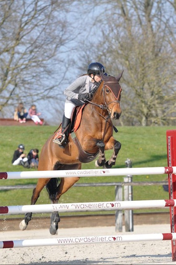 Bonnet en Pointe 1 Cordelette Personnalisable