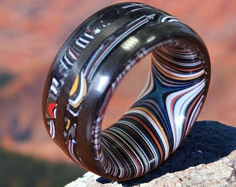 Carbon Fiber and Fordite ring. fordite jewelry, fordite ring, Wedding ring, Wedding band, Carbon ring, 8 mm width.