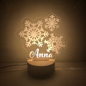 Snowflakes Nightlight | Personalized Nightlight | Xmas tree | Christmas decoration | Christmas gift | USB plug | Clear acrylic nightlight