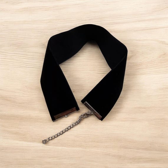 4 Collane Choker In Velluto Nero Regolabili – Gioiello Gotico Punk Donna