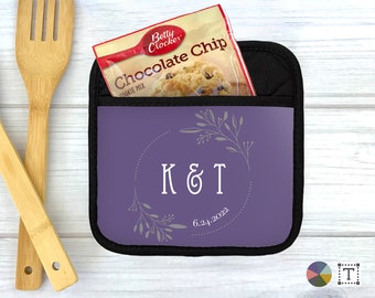 Custom Monogram Pot Holder, Personalized Wedding Gift