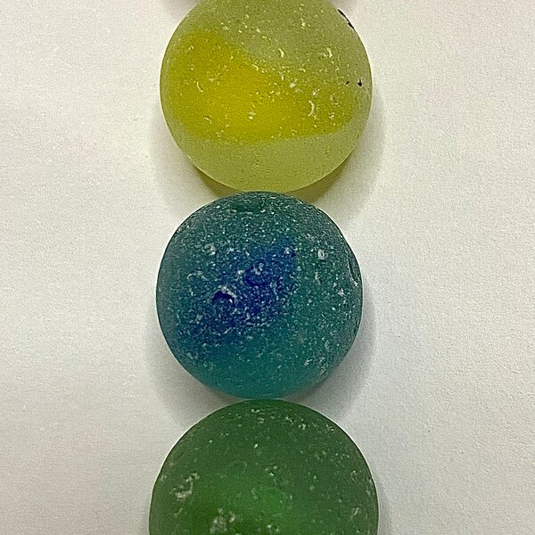 5 genuine beach washed marbles