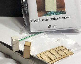 1:144th scale fridge freezer kit 1.3 cm small.