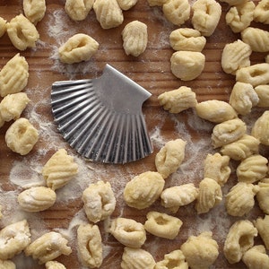 Gnocchi and Pasta Cutter and Ridger Inspired by Seashells Stainless Steel Kitchen Cooking | ONDA