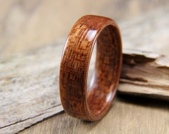Classic Sapele Wooden Ring - Handcrafted Bentwood Ring