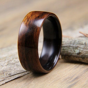 Wooden Ring Santos Rosewood lined with Macassar Ebony Handcrafted Bentwood Ring