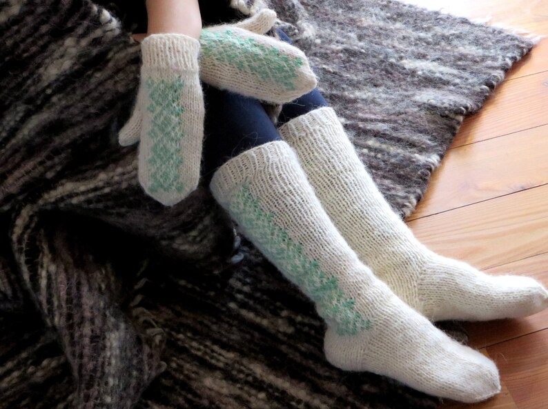 warm gifts for girlfriend