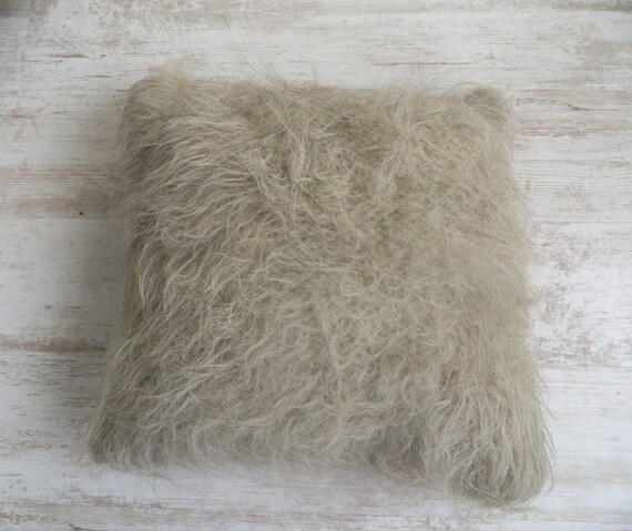 Shaggy Sheep Wool Pillow: Long Pile Fur, Woven Decorative Cushion