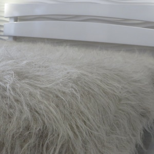 Handwoven Wool Flokati Throw Blanket: Fuzzy Shag Bed Cover
