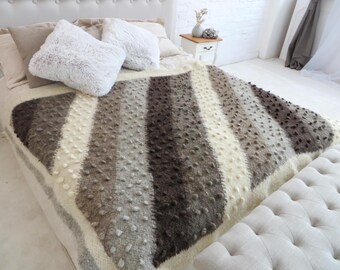 Handmade Merino Wool Blanket, Chunky Knit Throw, Rustic Home Decor (55x75 inches)