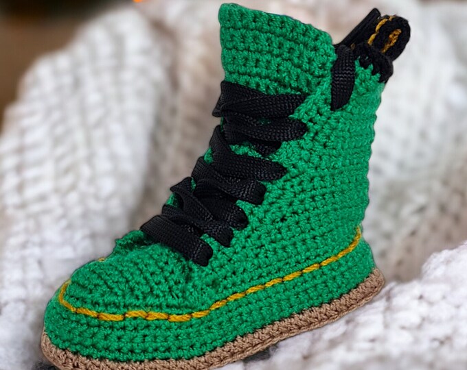 Custom Crochet Green Baby Booties - Personalized Gender Neutral Baby Gift -Retro Crochet Baby Sneakers