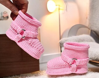 Pink Crochet Baby Girl Booties - Harness-Style Newborn Shoes - Gender-Neutral Baby Shower Gift - Custom Wool Infant Sneakers Buckled Boots