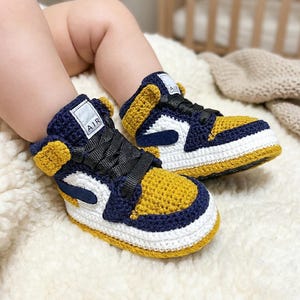 Crochet Baby Jordan Sneakers | Berkeley Basketball Team Colors Booties | Gender-Neutral Baby Shower Gift | Newborn Sneakerhead Family Gifts
