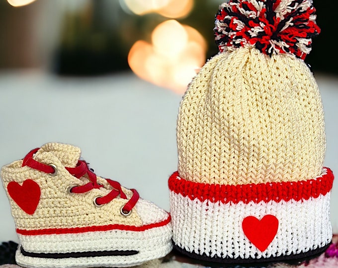 Handmade Off White Color Baby Hat and Booties Set - Newborn to 12 Months - Baby Coming Home Outfit