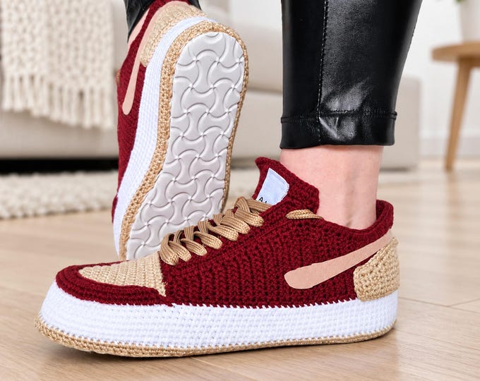 College Basketball Team, Custom University Plush Sneakers, Crochet Retro Sneaker Slippers, Christmas or Basketball Gift for Men and Women
