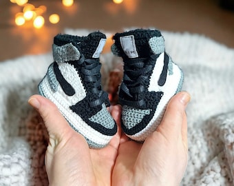 Baby Jordans Style Basketball Sneakers, Crochet Newborn Gender Neutral Gift, Baby Showers and 1st Birthday Gifts, Knitted Baby Crib Shoes