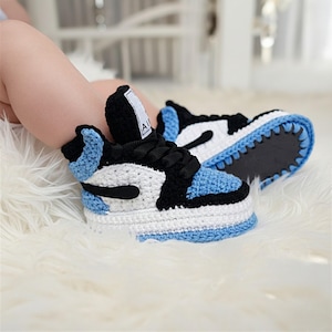 UNC Blue Crochet Baby Jordan Booties, Newborn Basketball Style High Tops Shoes, Personalized New Mother Gifts, Photo Prop Infant Outfits