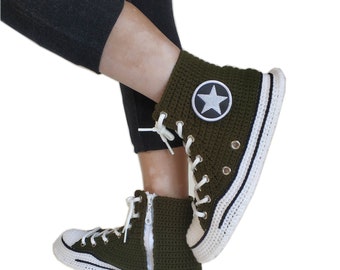olive green converse mens