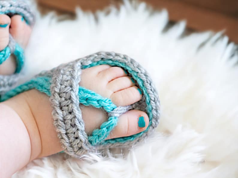Crochet bébé tongs sandales, chaussons tricotés pour nouveau-nés, pantoufles pour nourrissons en coton doux image 4
