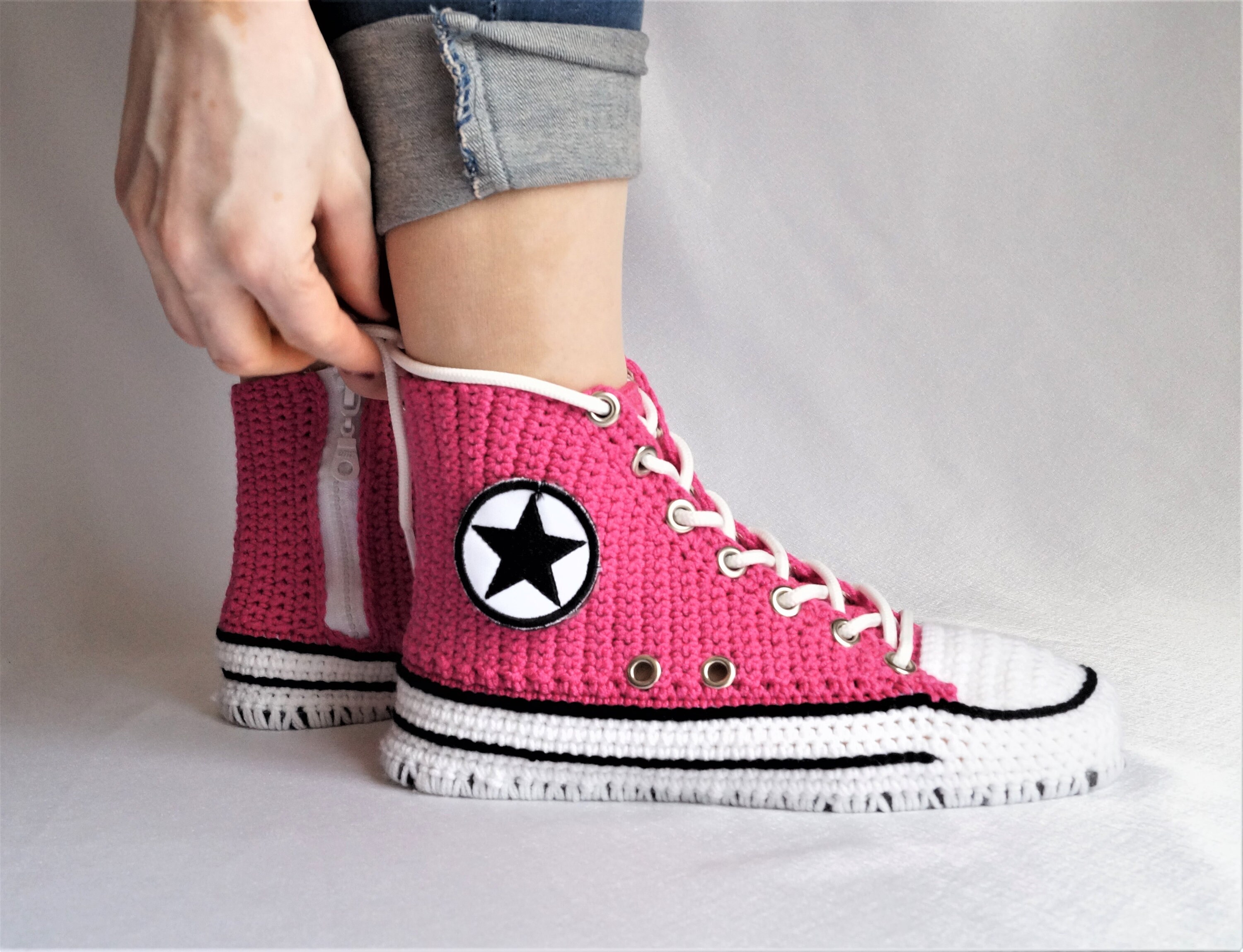 Crochet Converse High Top Fuchsia Glow Slippers Knitting | Etsy México