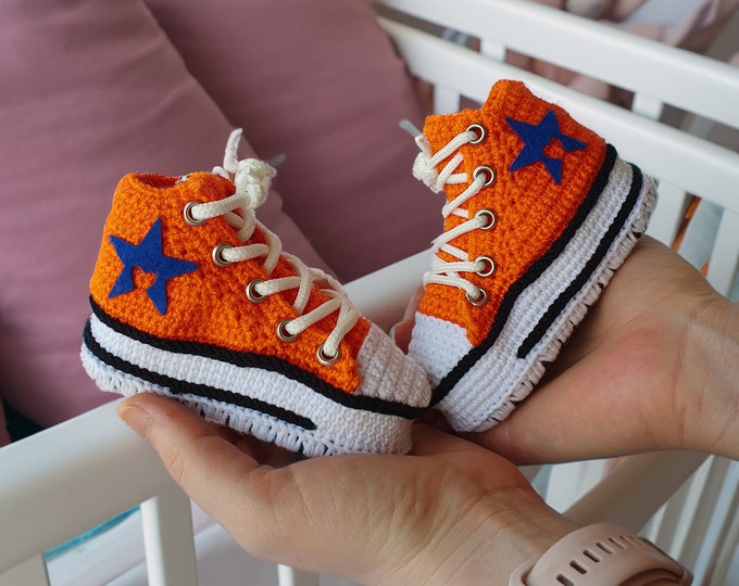 Gender Neutral Baby Shower Favors, Crochet Baby Booties and Converse-style Baby Sneaker Gift Set, Newborns Halloween Gender Reveal Shoes