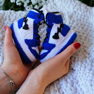 Knitted Baby Basketball Shoes - Custom Crochet Newborn Booties - Cozy infant Sneakers - New Baby Gift For Mom - Baby Coming Home Outfit Boy