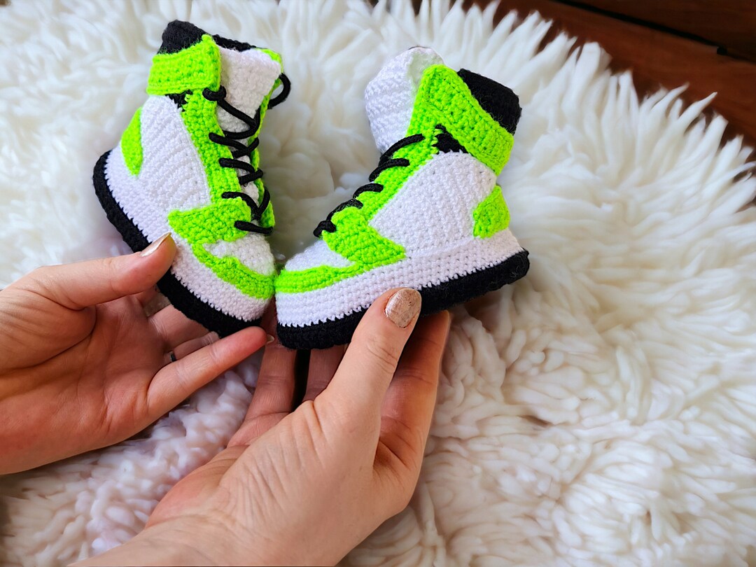 knitted baby shoes jordans