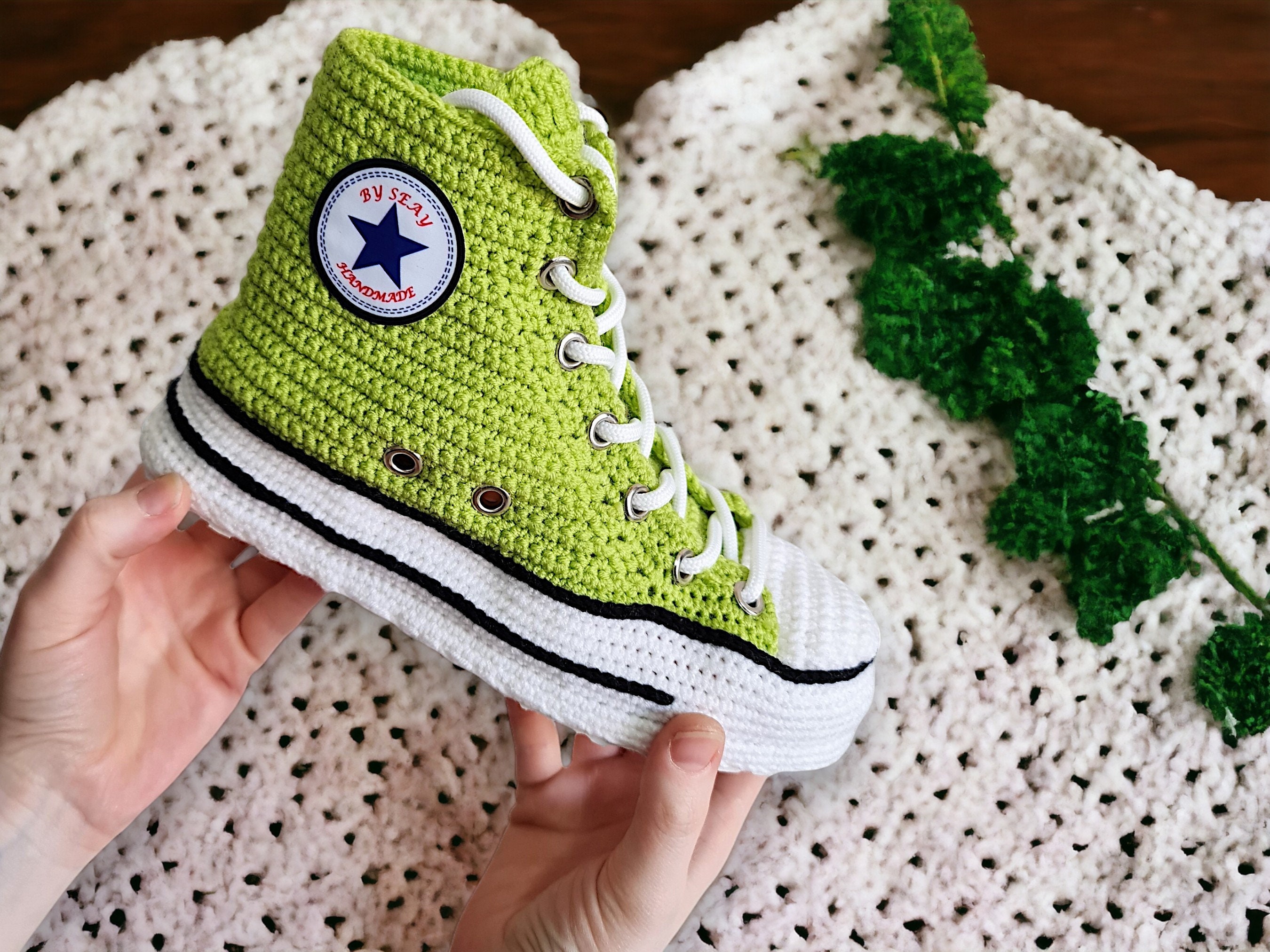 Personalized Converse Style Knitted Shoes Neon Green Custom Sneakers Crochet Unisex Breathable Slippers Men and Women Plush Booties