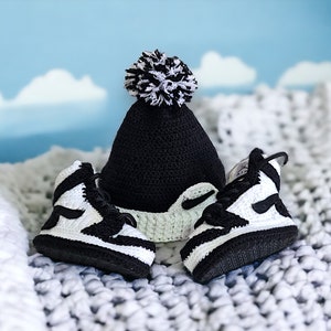 Crochet Baby Jordans Style Booties and Beanie Set Baby Shower Favors Newborn Crib Shoes Newborn Photo Prop Gender Neutral Baby Gift White - Black