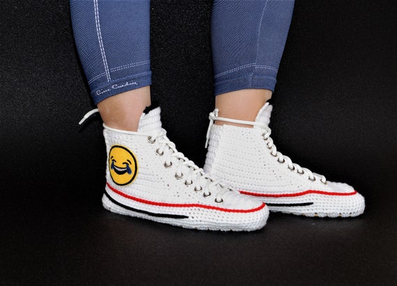 slippers that look like converse