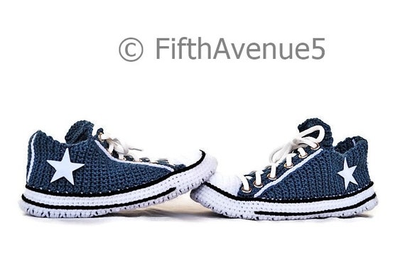 Crochet Gestrickte Navy Converse Low Top Hausschuhe, Klassische Farbe Low Top Navy Converse Hausschuhe, Herren Converse Low Navy Crochet Gestrickte Navy Converse Low Top Hausschuhe, Klassische Farbe Low Top Navy Converse Hausschuhe, Herren Converse Low Navy