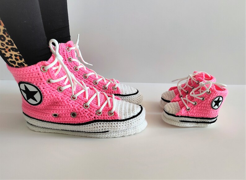 matching converse for mom and daughter