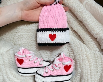 Hand Knitted Baby Girl Matching Set, Pink Booties & Beanie, Organic Baby Outfit Set, Photo Props Newborn, Custom Baby Crochet Pink Sneakers