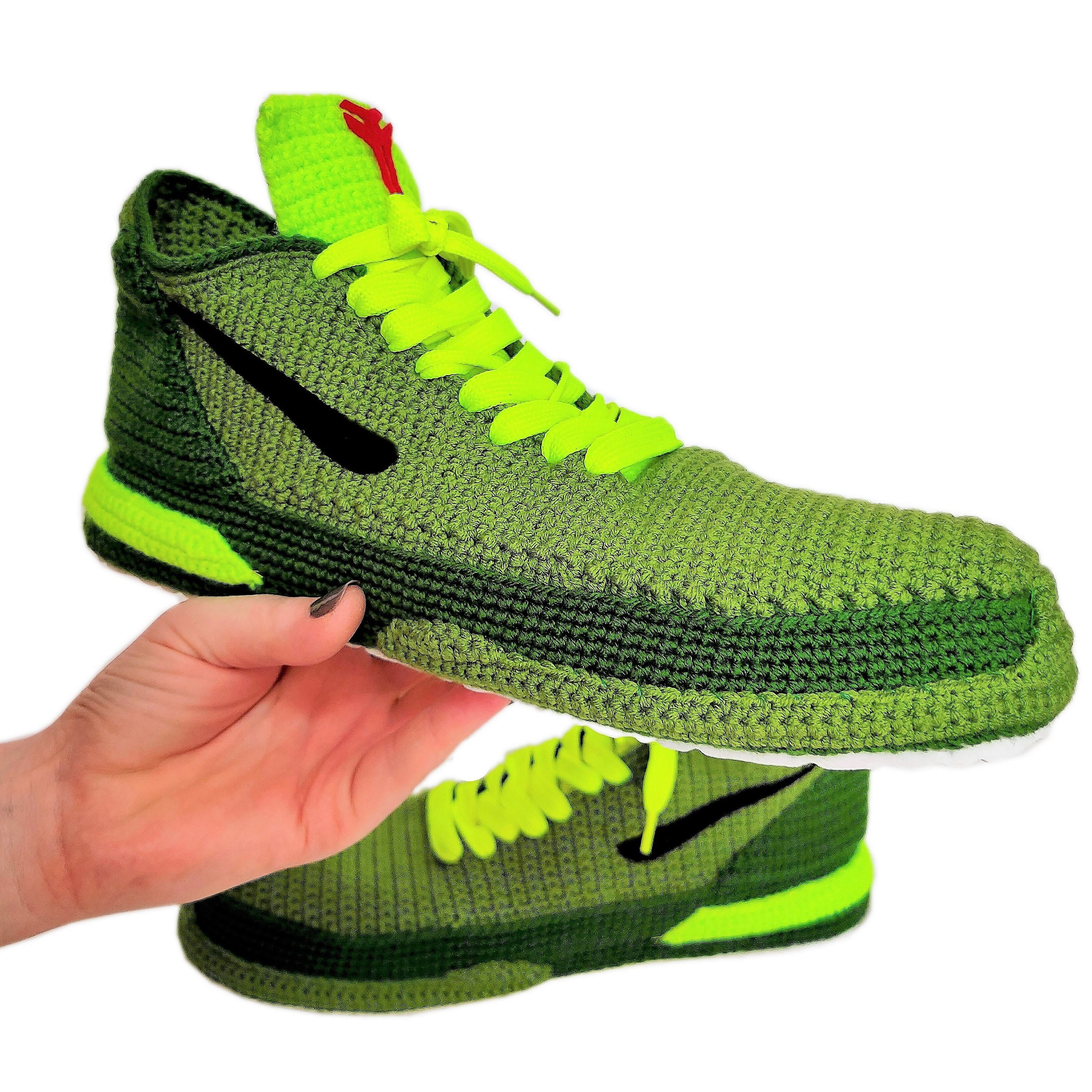 Kobe Grinch 8