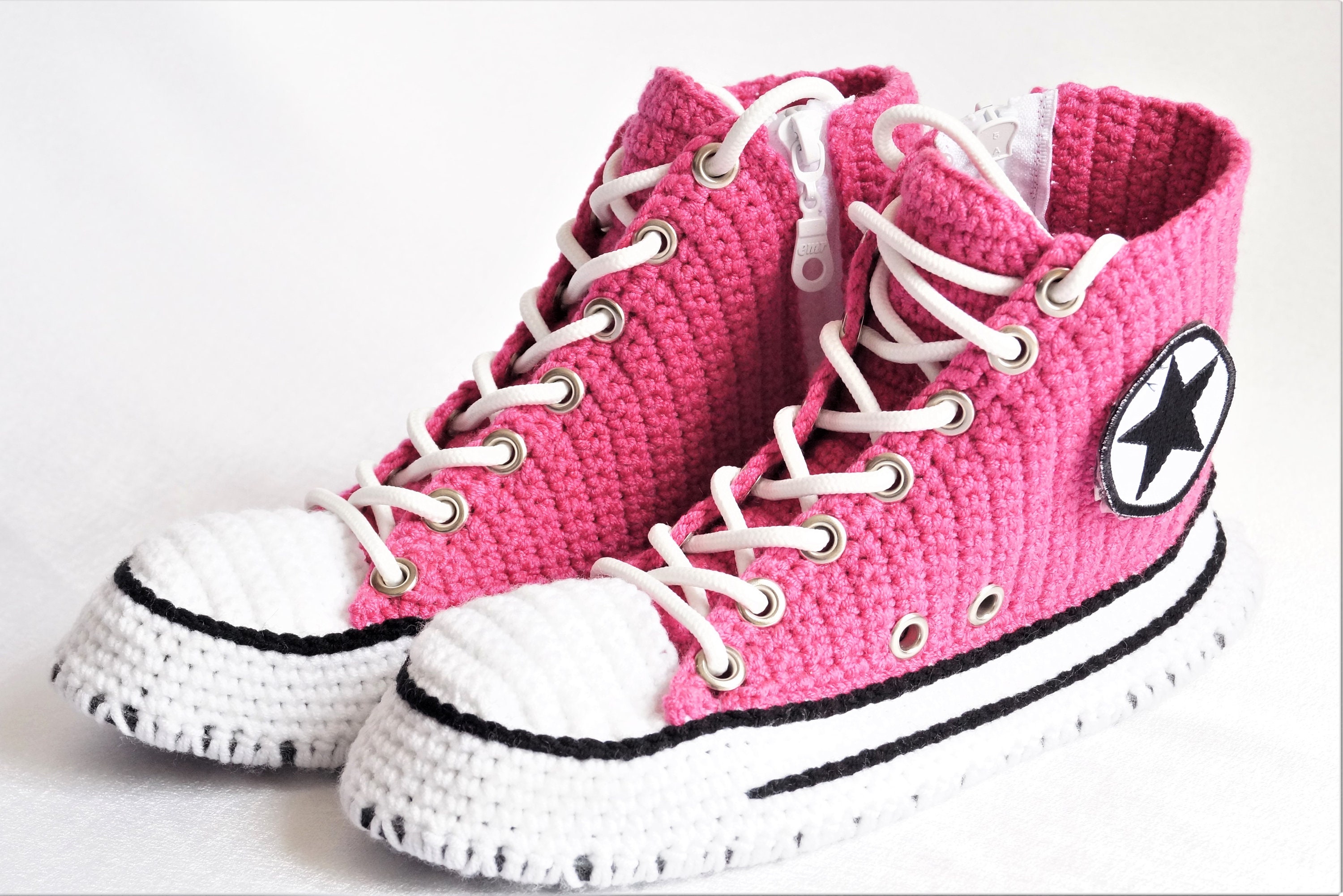 Crochet Converse High Top Fuchsia Glow Slippers Knitting | Etsy México