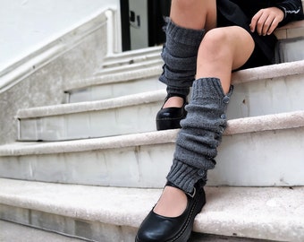 Grey Crochet Custom Leg Warmers, Customizable Buttoned Knee-Length Wool Personalized Socks, Winter Fashion, Handmade Organic Wool Leggings