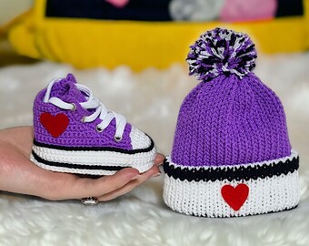 Gender Neutral Baby Matching Set, Newborn Crochet Baby Purple Sneakers & Beanie Set, Custom Soft Sole Shoes Boy or Girl, Coming Home Outfit