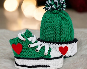 Chaussons verts pour bébé et bonnet en crochet, tricots pour nouveau-nés, tenue Noël neutre pour bébé, accessoires faire-part de naissance