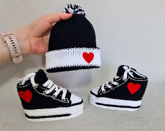 Personalized Baby Beanie Matching Set, Organic Baby Hat & Booties, Crochet Baby Sneakers Booties, Eco-Friendly Baby Gift, Photography Props